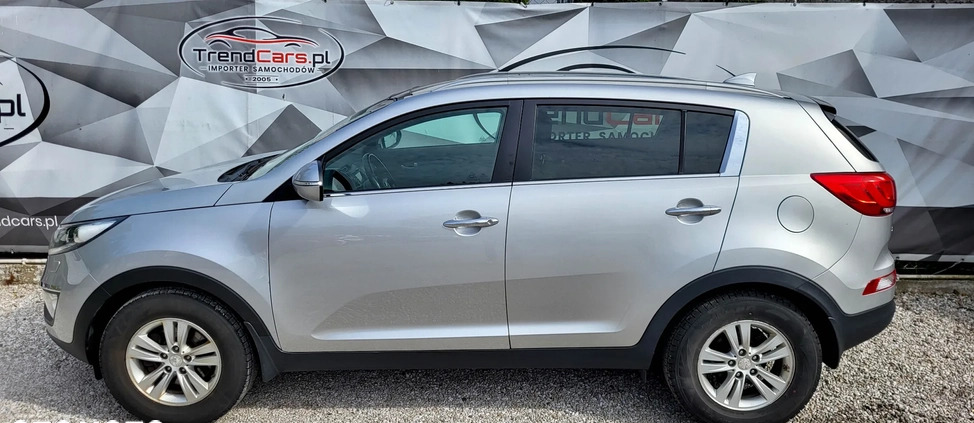 Volkswagen Touran cena 35900 przebieg: 181000, rok produkcji 2013 z Nowe Miasto nad Pilicą małe 562